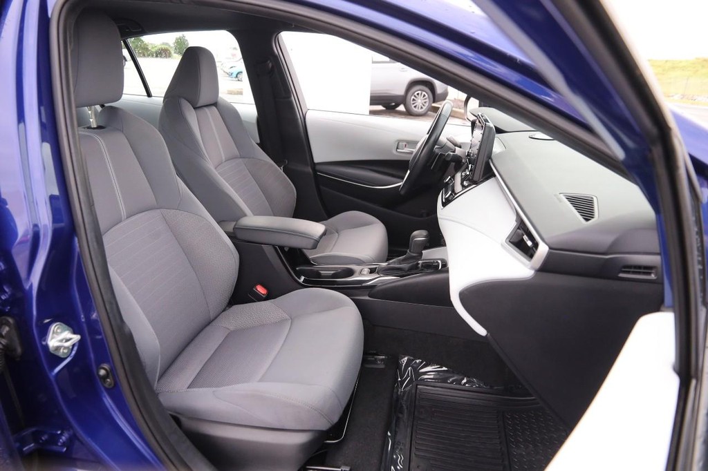 Toyota Corolla Vehicle Full-screen Gallery Image 25