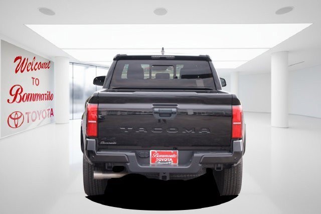 Toyota Tacoma 4WD Vehicle Image 06