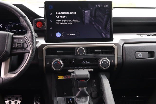Toyota Tacoma 4WD Vehicle Image 10