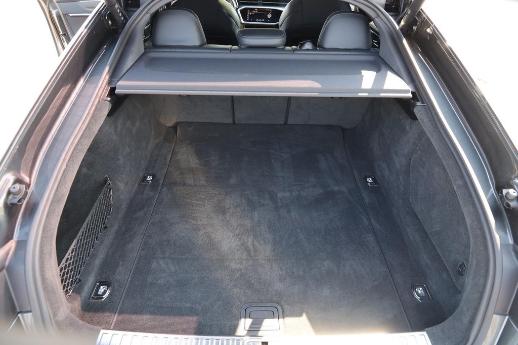 Audi S7 Vehicle Full-screen Gallery Image 7