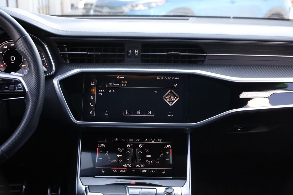 Audi S7 Vehicle Full-screen Gallery Image 28
