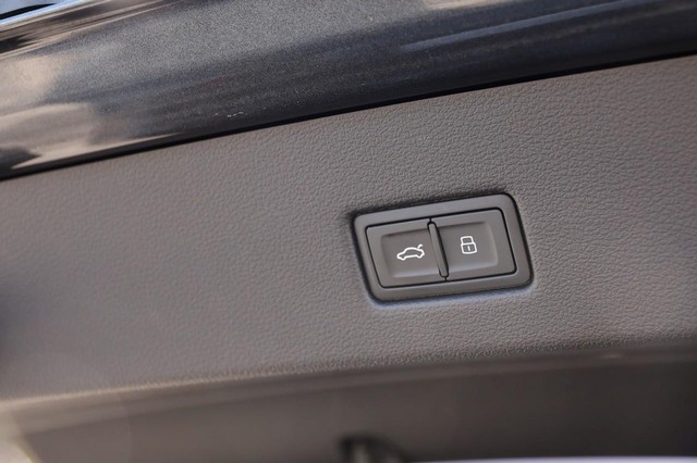 Audi S7 Vehicle Image 09