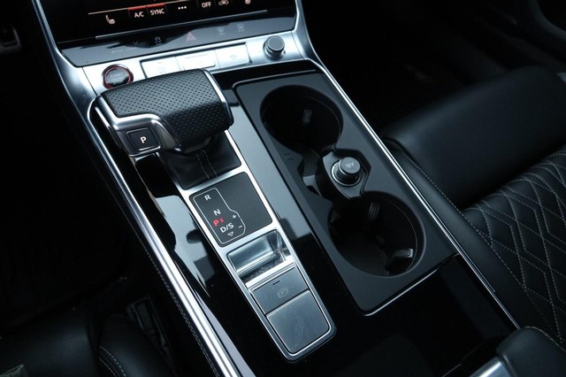 Audi S7 Vehicle Image 23
