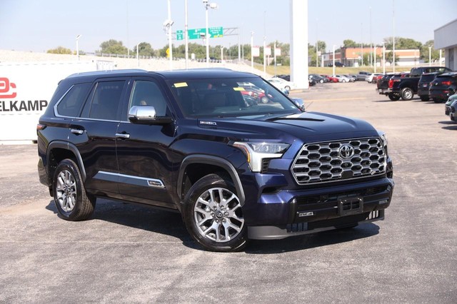 Toyota Sequoia Vehicle Image 02