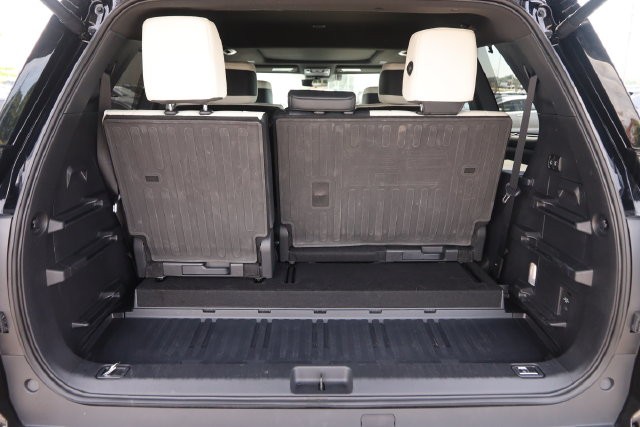 Toyota Sequoia Vehicle Image 07