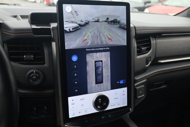 Ford Expedition Max Vehicle Image 16