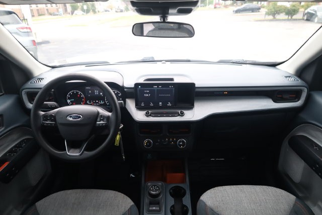 Ford Maverick Vehicle Image 06