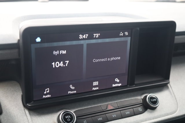 Ford Maverick Vehicle Image 13