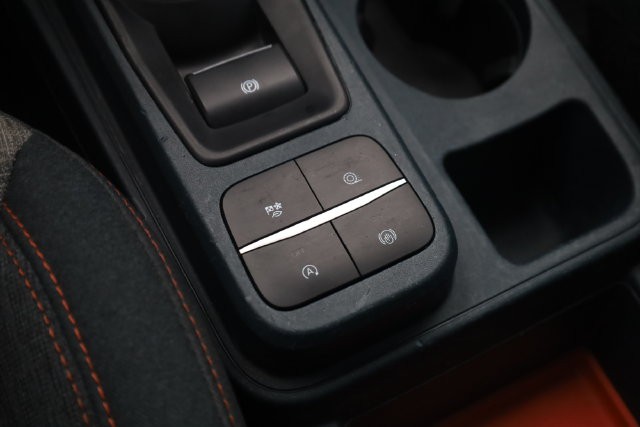Ford Maverick Vehicle Image 17