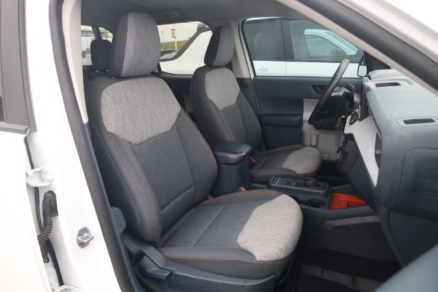 Ford Maverick Vehicle Image 20