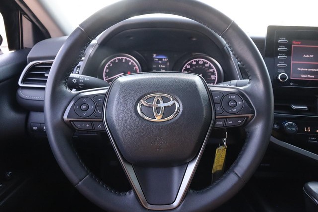 Toyota Camry Vehicle Image 11