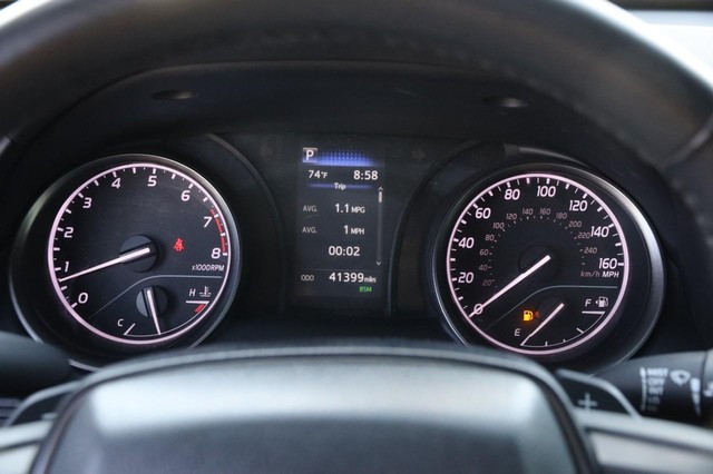 Toyota Camry Vehicle Image 14