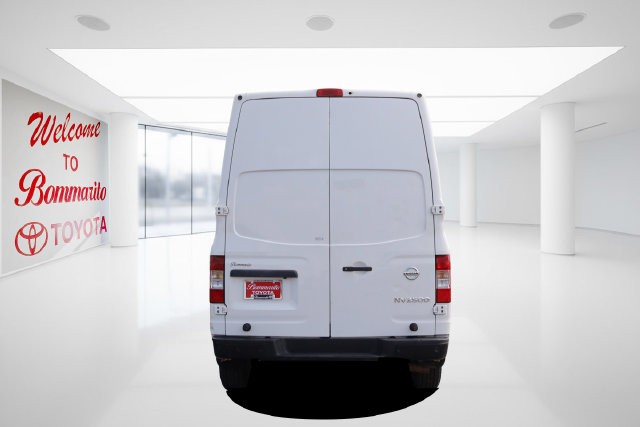 Nissan NV Cargo Vehicle Image 06
