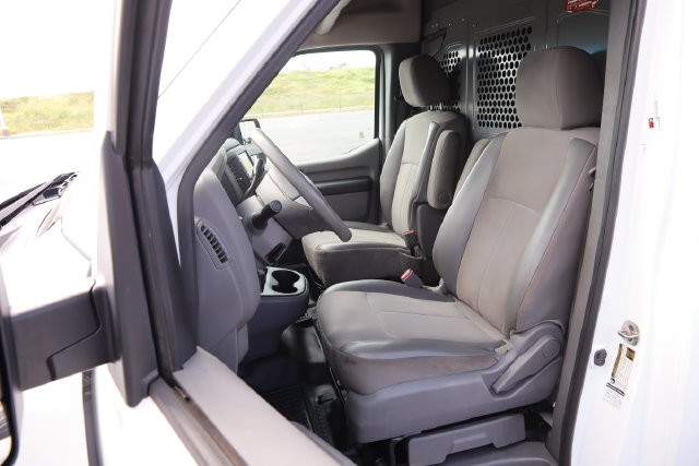 Nissan NV Cargo Vehicle Image 10
