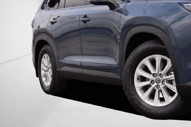 Toyota Grand Highlander Vehicle Image 03