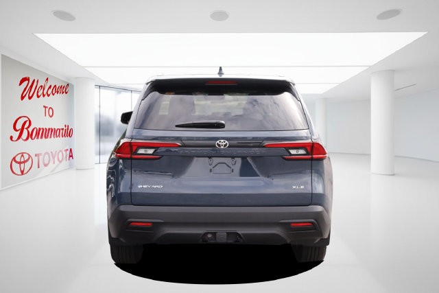 Toyota Grand Highlander Vehicle Image 06