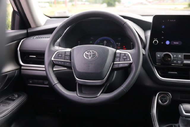 Toyota Grand Highlander Vehicle Image 13
