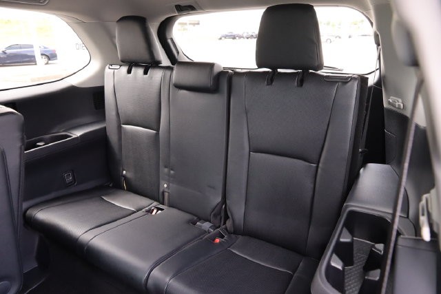 Toyota Grand Highlander Vehicle Image 29