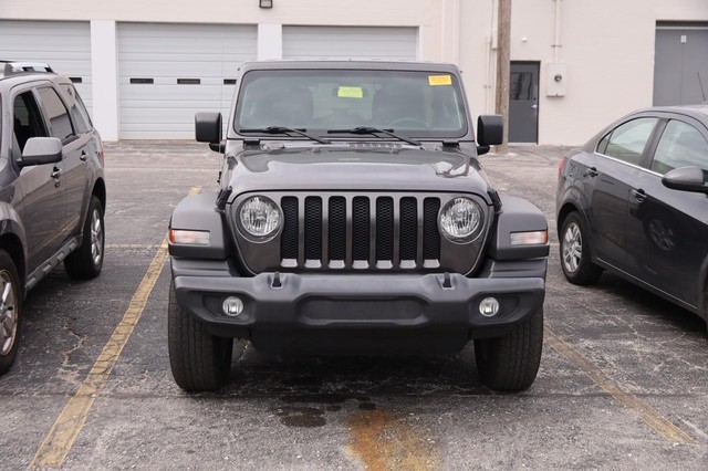 Jeep Wrangler Unlimited Vehicle Image 03
