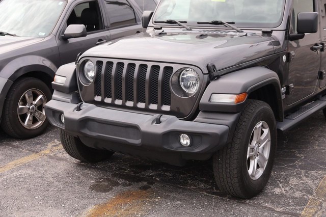 Jeep Wrangler Unlimited Vehicle Image 05