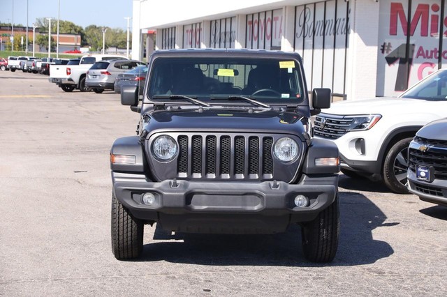 Jeep Wrangler Unlimited Vehicle Image 09