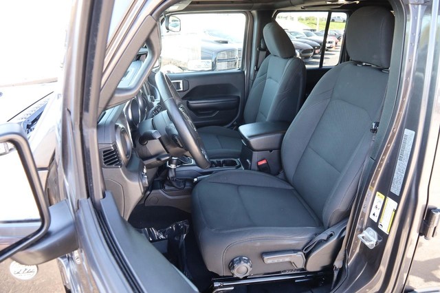 Jeep Wrangler Unlimited Vehicle Image 13
