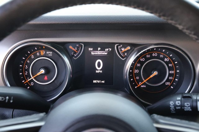 Jeep Wrangler Unlimited Vehicle Image 18