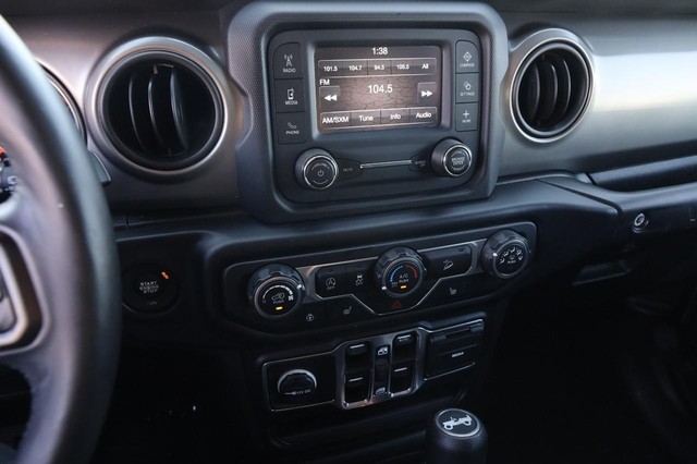 Jeep Wrangler Unlimited Vehicle Image 20