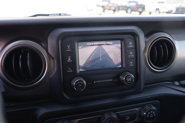 Jeep Wrangler Unlimited Vehicle Image 22