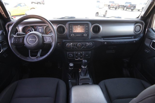 Jeep Wrangler Unlimited Vehicle Image 26