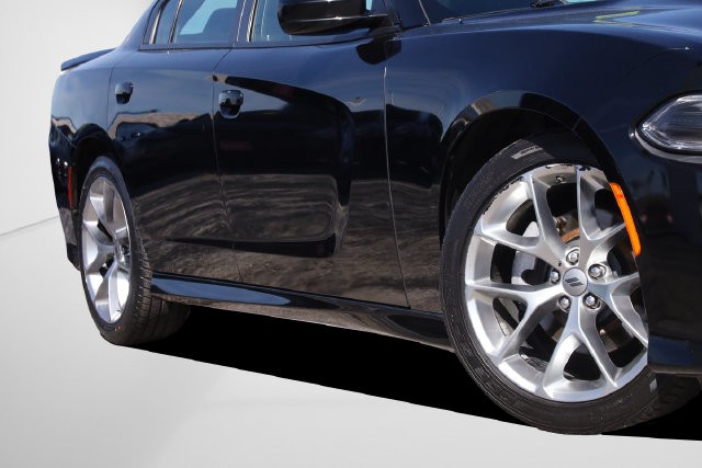 Dodge Charger Vehicle Full-screen Gallery Image 03