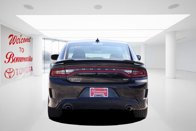 Dodge Charger Vehicle Full-screen Gallery Image 06
