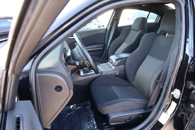 Dodge Charger Vehicle Full-screen Gallery Image 08