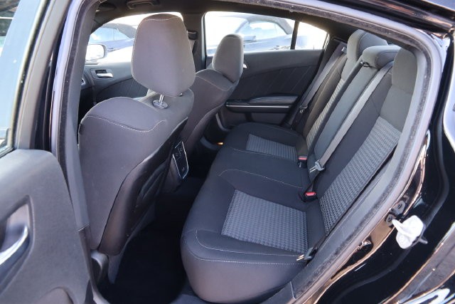 Dodge Charger Vehicle Full-screen Gallery Image 09