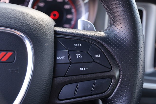 Dodge Charger Vehicle Full-screen Gallery Image 12