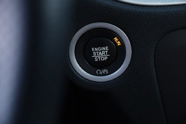 Dodge Charger Vehicle Full-screen Gallery Image 14