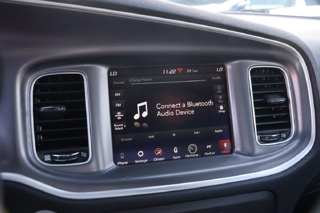 Dodge Charger Vehicle Full-screen Gallery Image 16