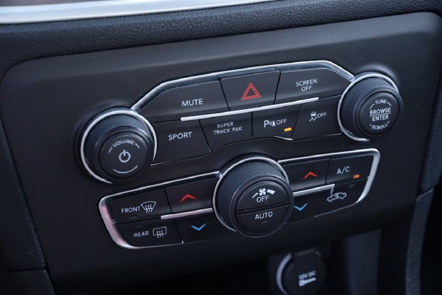 Dodge Charger Vehicle Full-screen Gallery Image 18