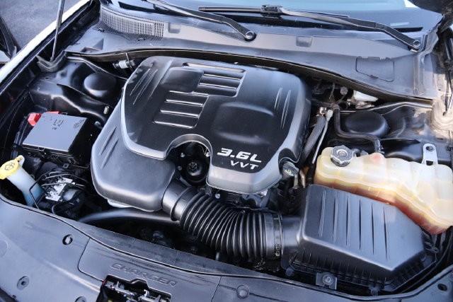 Dodge Charger Vehicle Full-screen Gallery Image 26