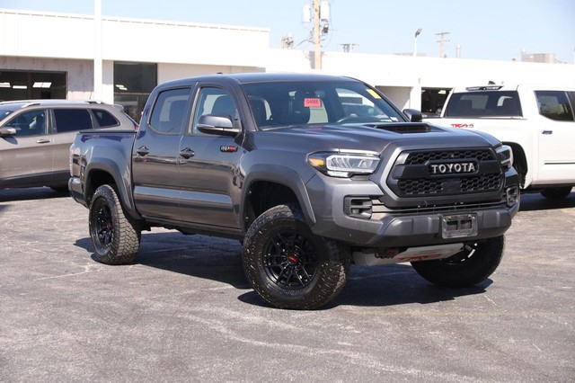 Toyota Tacoma 4WD Vehicle Image 02