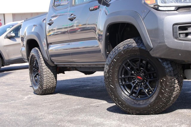 Toyota Tacoma 4WD Vehicle Image 03