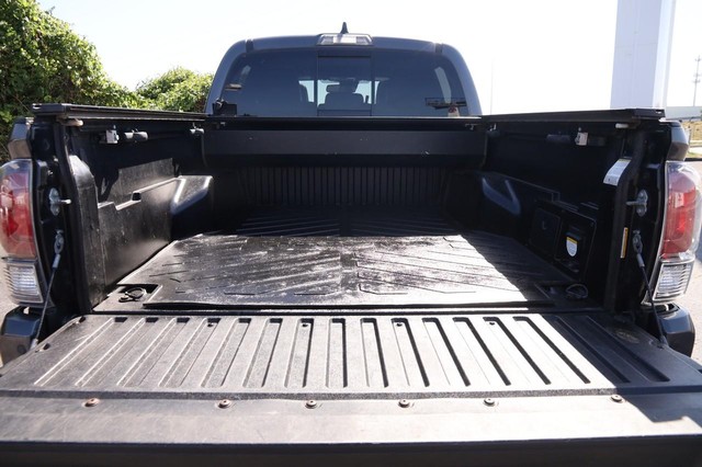 Toyota Tacoma 4WD Vehicle Image 07