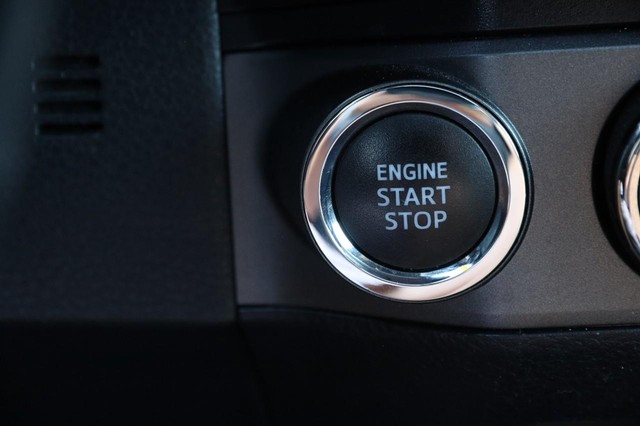 Toyota Tacoma 4WD Vehicle Image 15