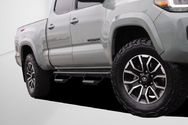 Toyota Tacoma 4WD Vehicle Image 03