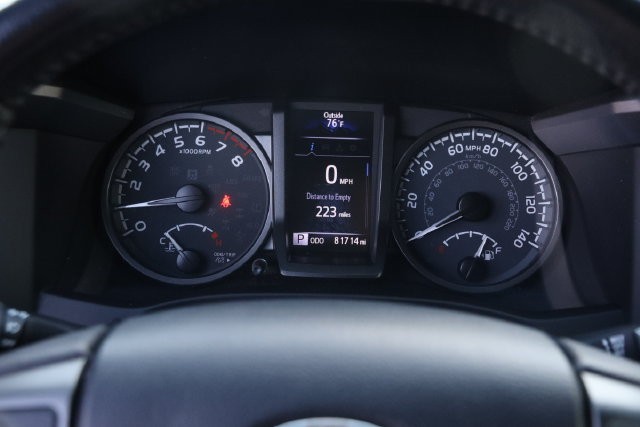 Toyota Tacoma 4WD Vehicle Image 13