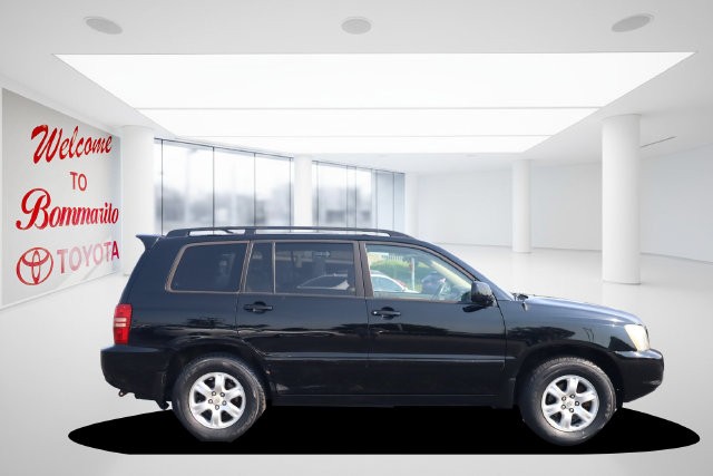 Toyota Highlander Vehicle Image 05
