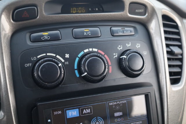 Toyota Highlander Vehicle Image 17