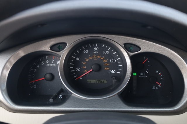Toyota Highlander Vehicle Image 18