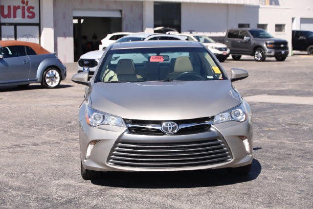Toyota Camry Vehicle Image 04