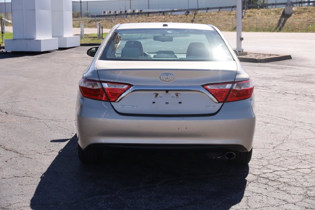 Toyota Camry Vehicle Image 06